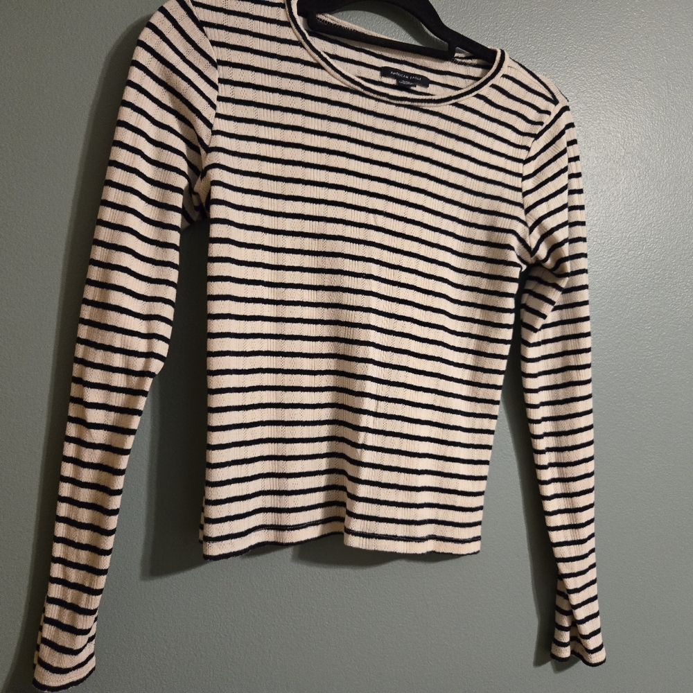 American Eagle Striped Navy And Cream Long Sleeve